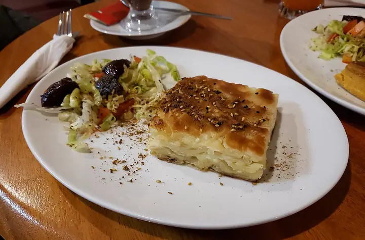 Peynirli Börek